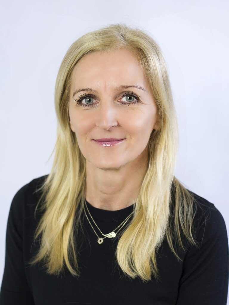 wicedyrektor ds. Szkoły mgr Ewa Mrozik